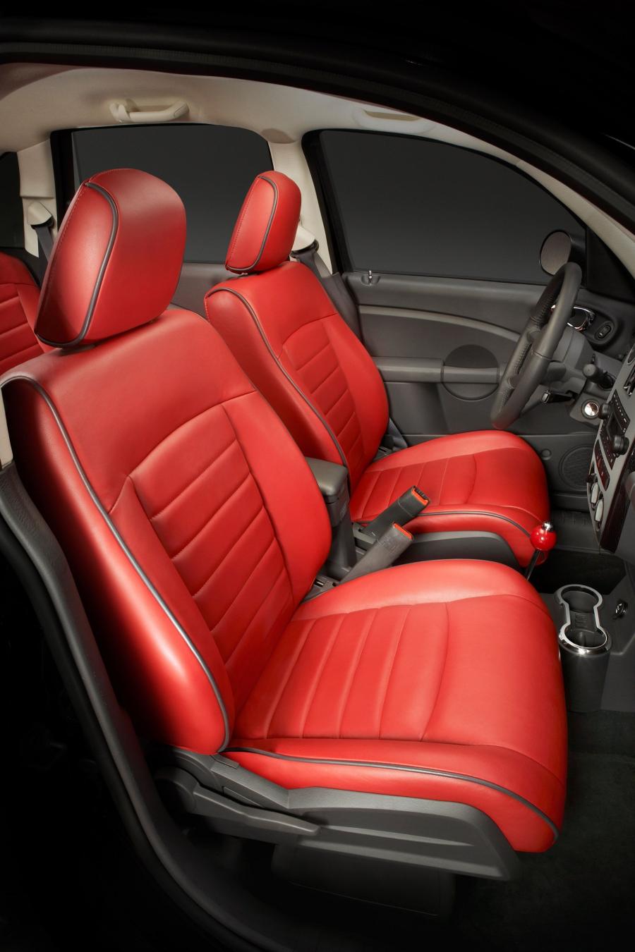  Chrysler PT Cruiser Couture Edition 2010 года  (фото 4 из 5)